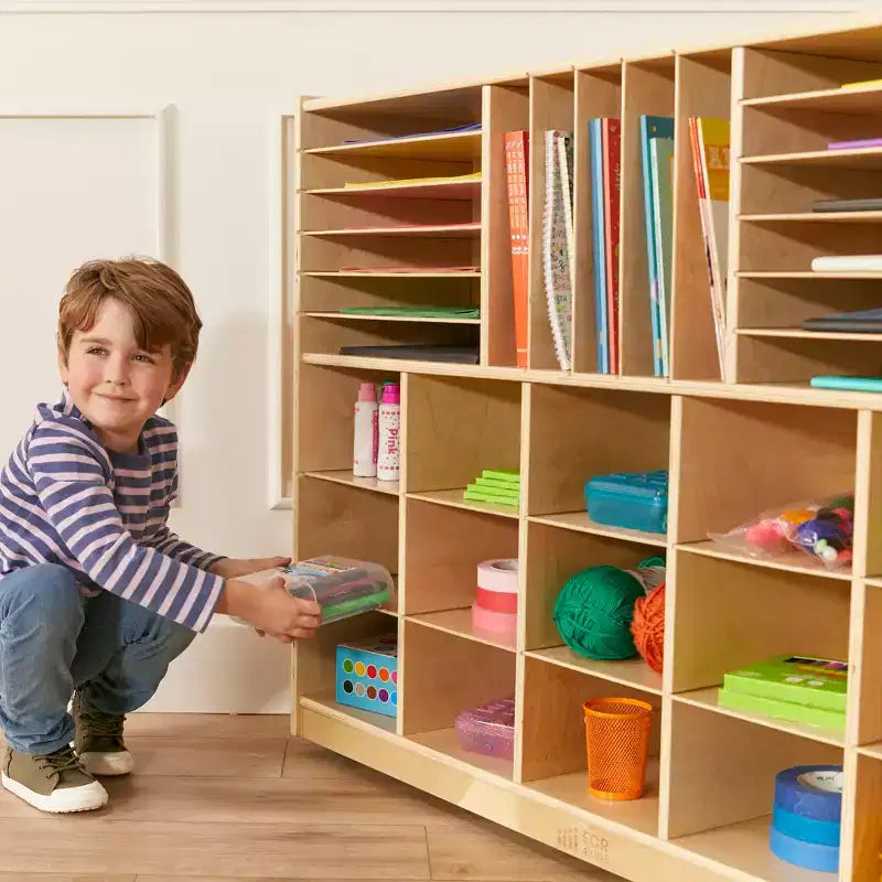 Meuble de rangement mobile multi-sections à plateaux avec compartiments de rangement cubiques