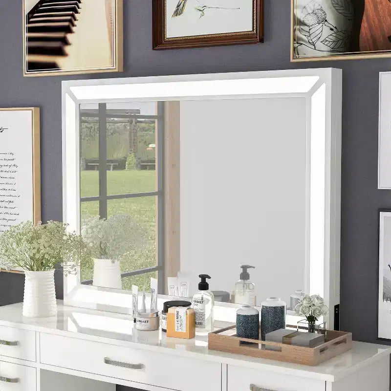 Miroir contemporain avec éclairage LED et prise USB, blanc lumineux